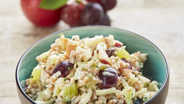 Dinkelsalat mit Apfel, Fenchel und Weintrauben, © Herbert Lehmann